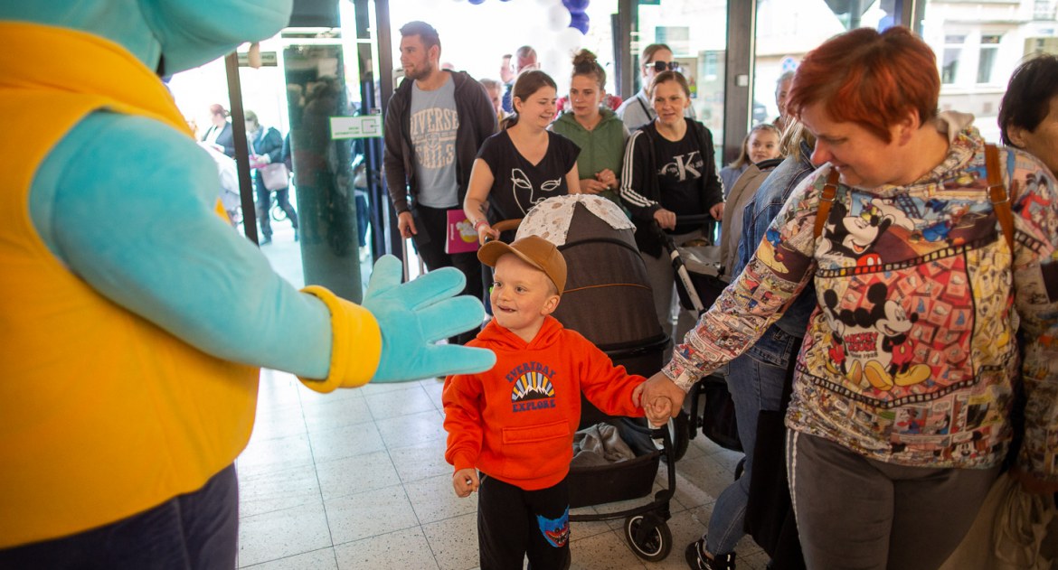 Artykuł sponsorowany, Wielkie otwarcie Sklepu Firmowego „Bakoma” Chojnicach - zdjęcie, fotografia