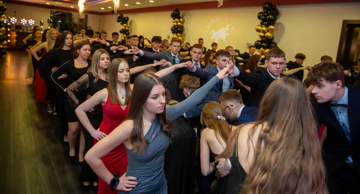 Edukacja, Studniówka Centrum Technicznych Chojnicach (FOTOGALERIA) - zdjęcie, fotografia