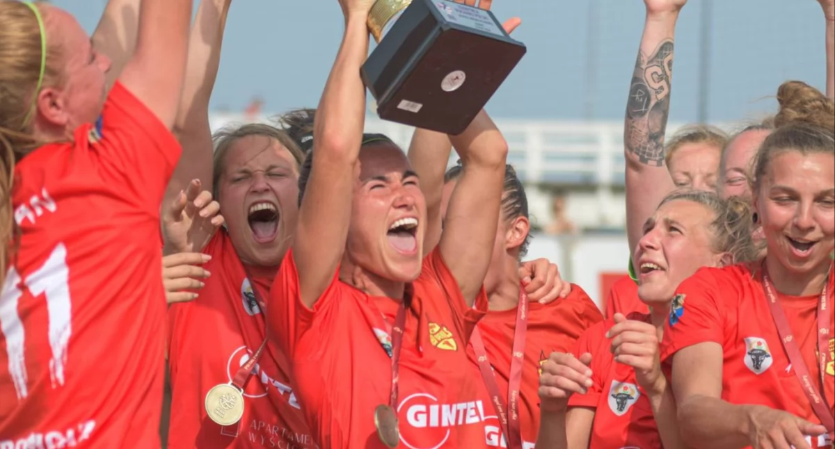 Beach soccer, Devils Ladies triumfują drugim meczu grupy - zdjęcie, fotografia