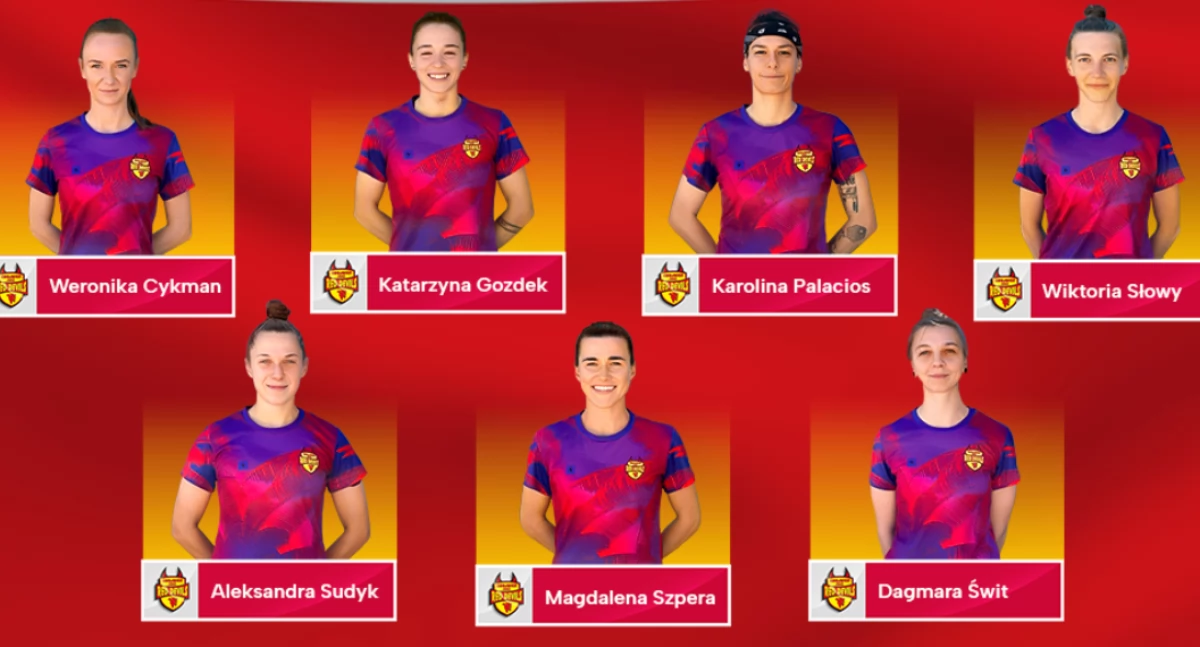Beach soccer, Siedem Diablic plaży zawodniczki Devils Ladies Chojnice reprezentacji Polski - zdjęcie, fotografia