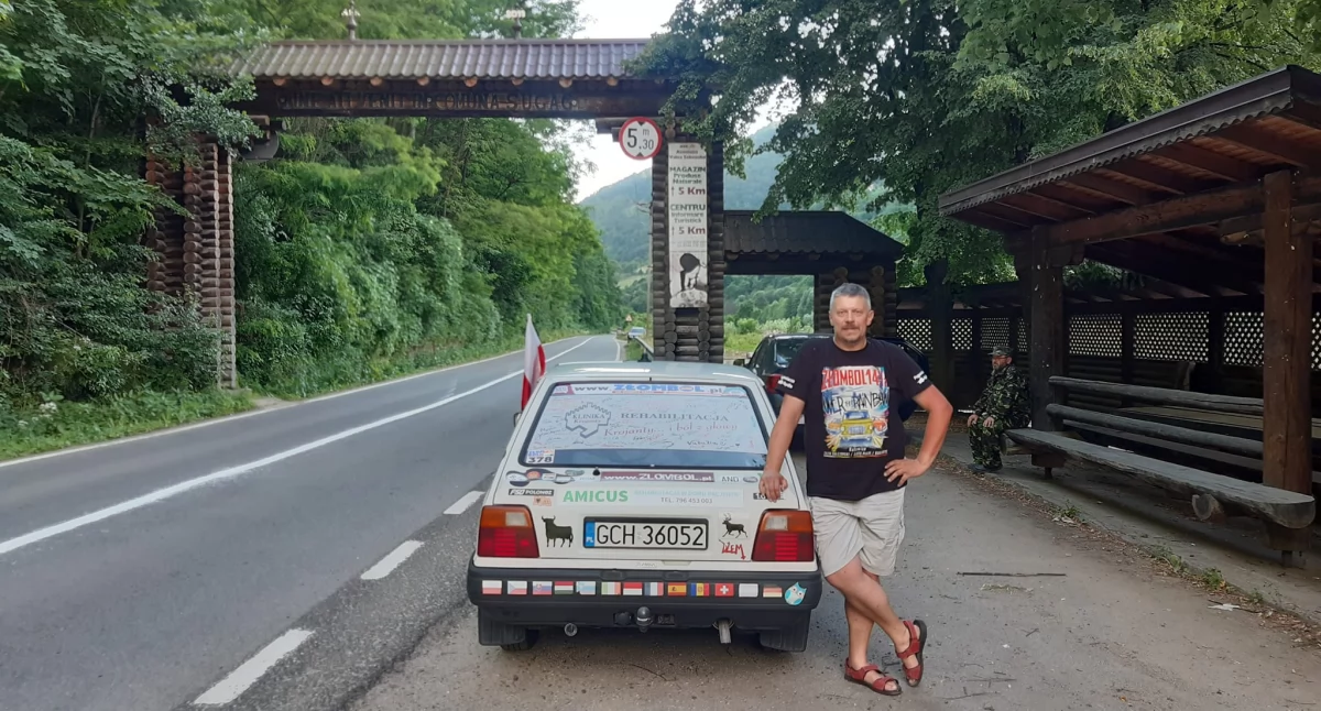 Akcje charytatywne, Mieszkaniec Klawkowa Piotr Sikorski akcji pomocy powodzianom - zdjęcie, fotografia