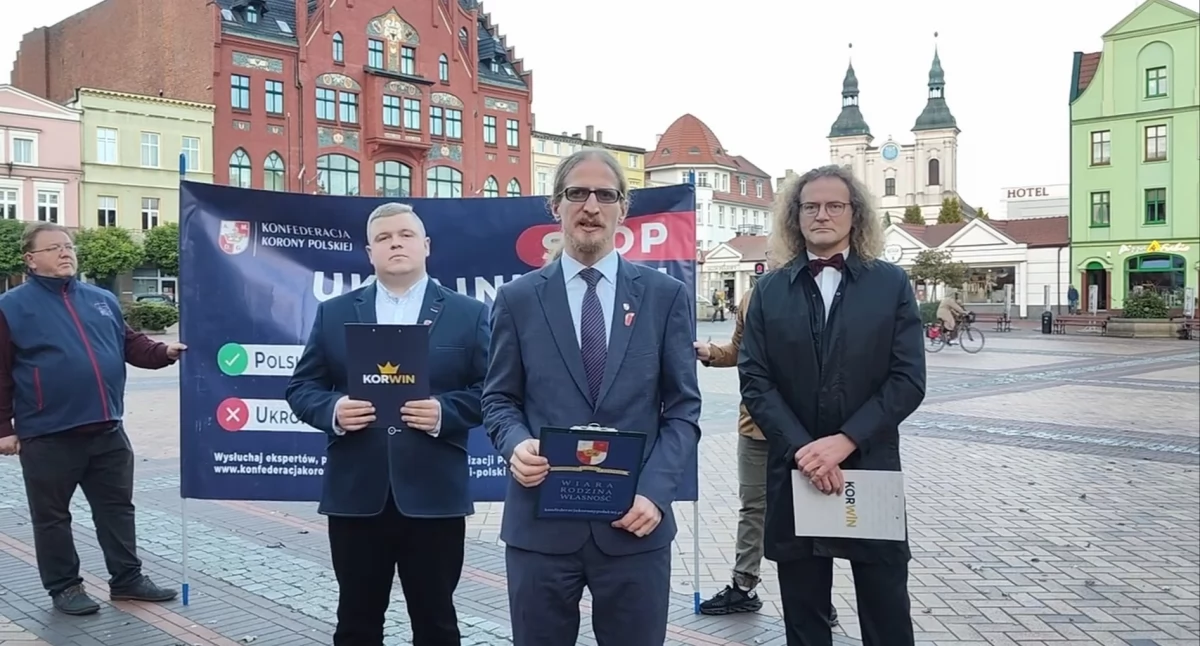 Politycy w Chojnicach, Politycy Konfederacji chcą świadczeń socjalnych wyłącznie Polaków dzieci - zdjęcie, fotografia