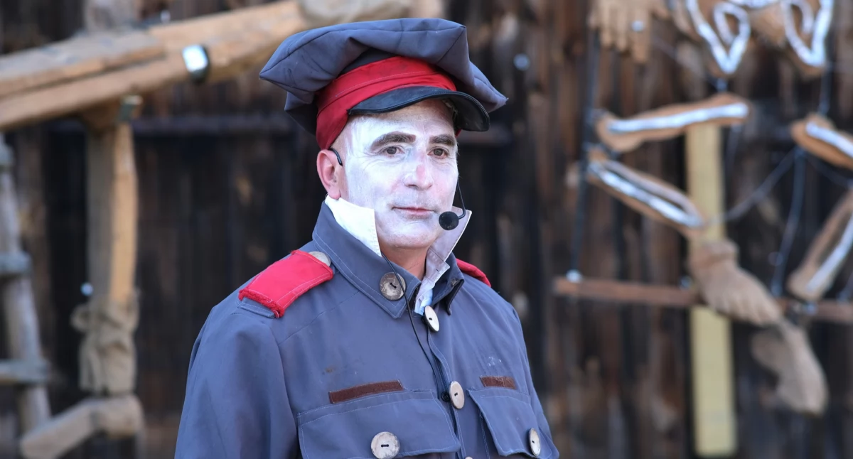 Teatr, Zapraszamy Rozmowę Mistrza Polikarpa Śmiercią reżyserii Adama Walnego! - zdjęcie, fotografia
