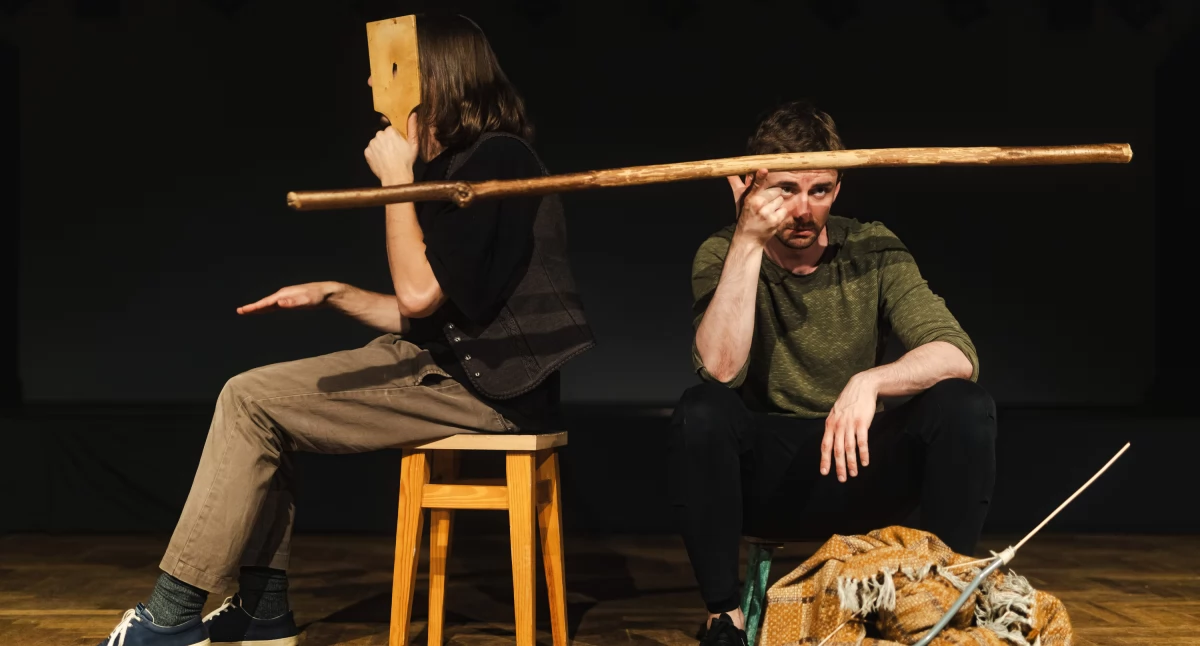 Teatr, Kaskaderzy teatru ponownie Dzięglu dziś drugi dzień festiwalu - zdjęcie, fotografia