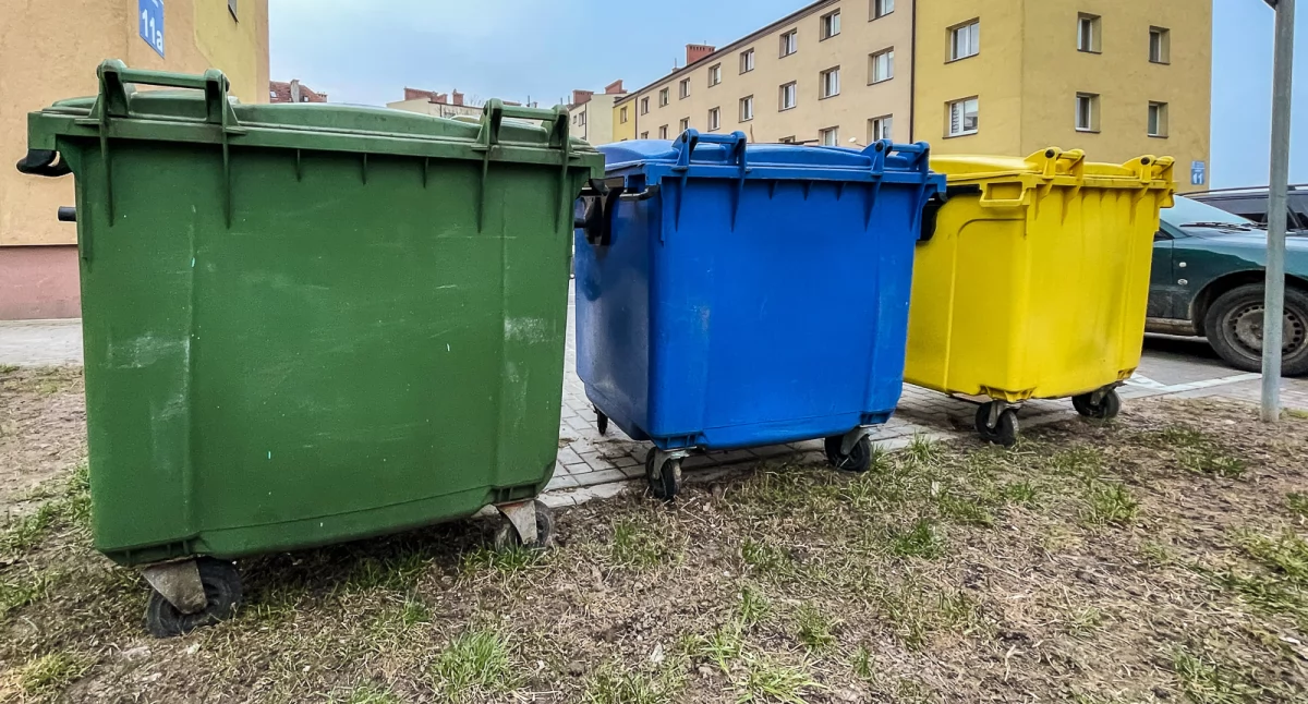 Rady samorządowe, Miejska Chojnic uchwaliła stawki opłat wywóz śmieci - zdjęcie, fotografia