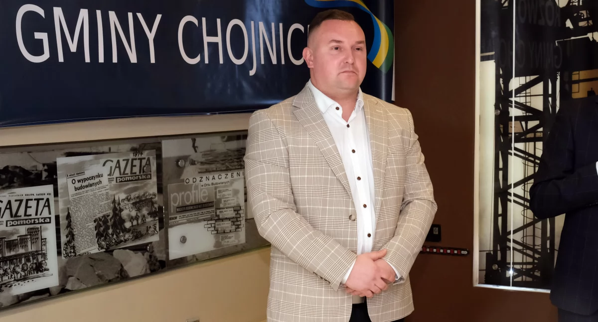 Wybory, radny Gminie Chojnice Kamil Michalski zwycięża wyborach uzupełniających - zdjęcie, fotografia