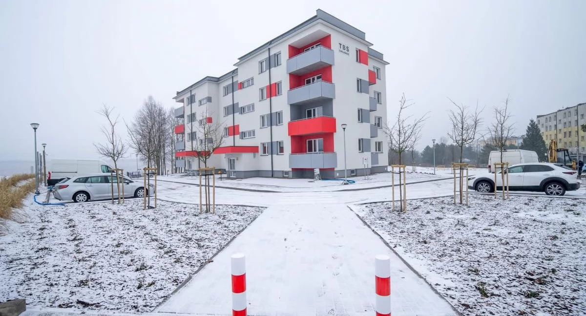 Inwestycje i remonty, mieszkania Chojnicach Lokatorzy wciąż czekają listę przydziałów - zdjęcie, fotografia