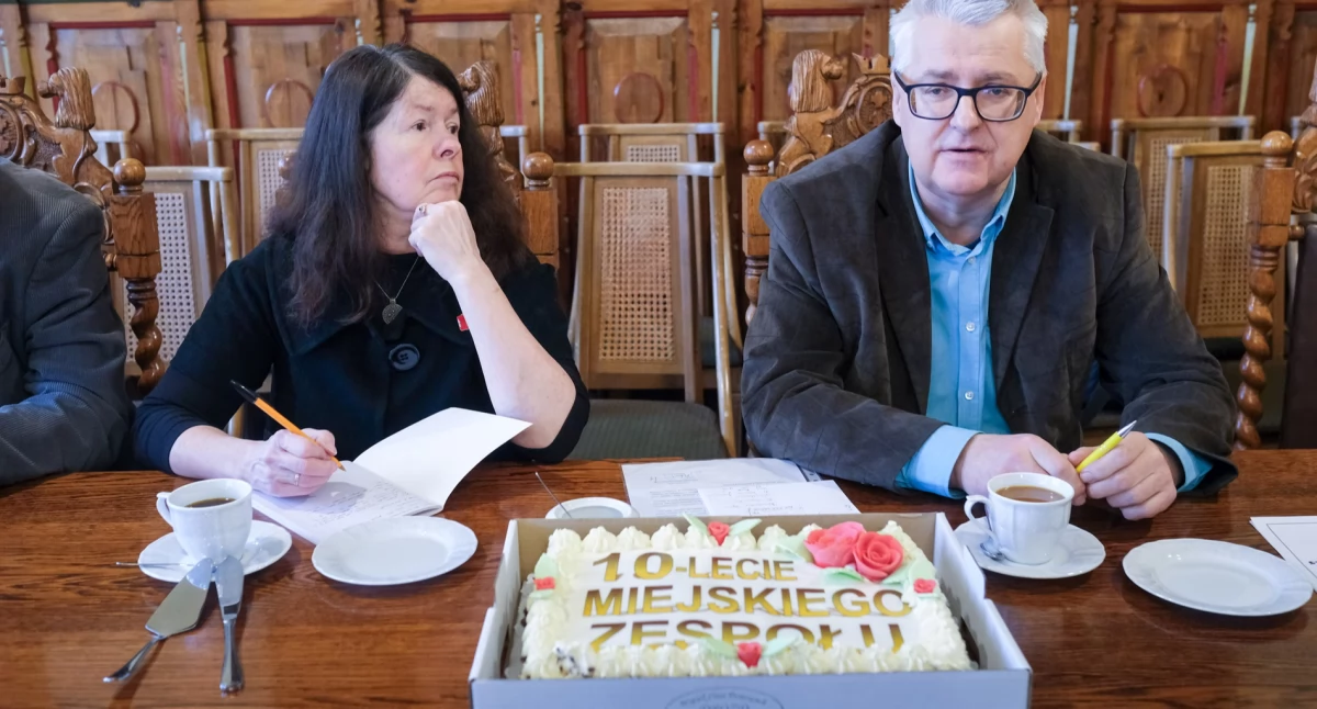 Rady samorządowe, zespołu upamiętniania nazewnictwa miejskiego - zdjęcie, fotografia