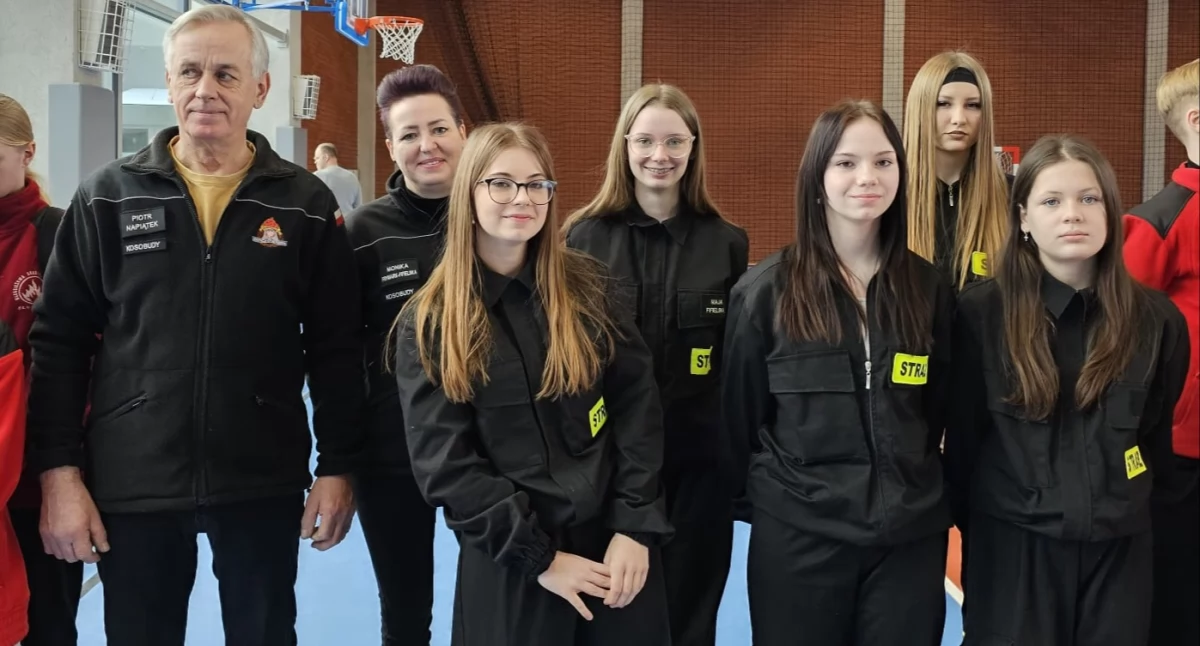 Straż pożarna, Halowe Zawody Sportowo Pożarnicze Ogorzeliny Kosobudy górą! - zdjęcie, fotografia
