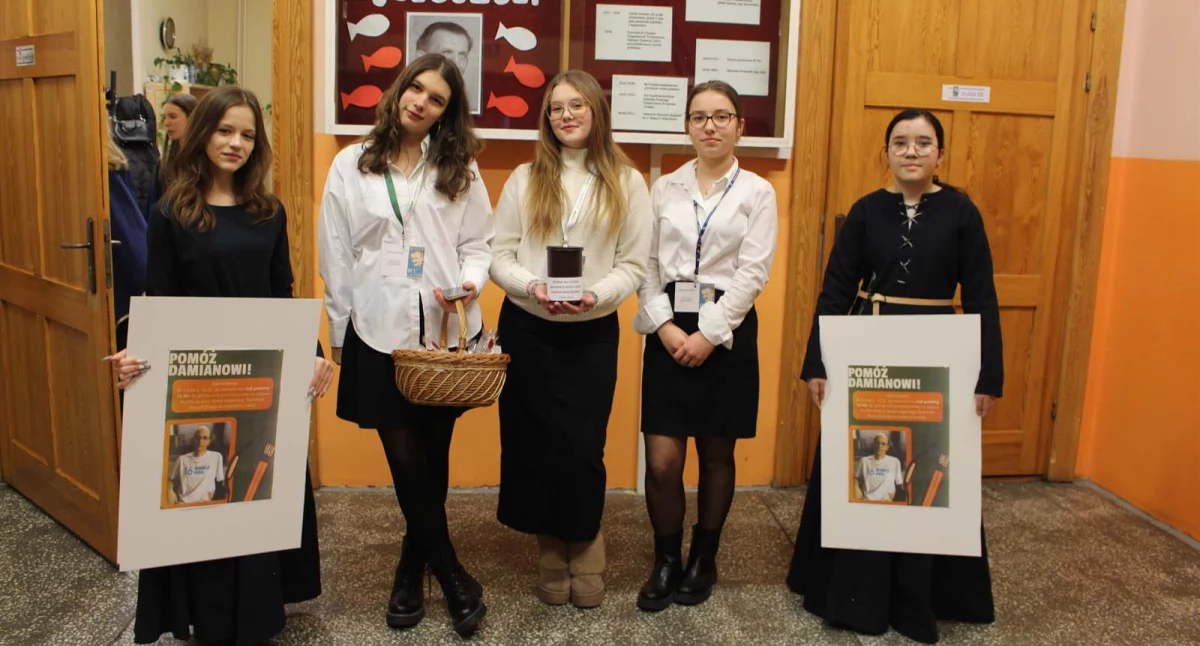 Edukacja, Wieczornica Juliana Rydzkowskiego Szkole Podstawowej Chojnicach - zdjęcie, fotografia