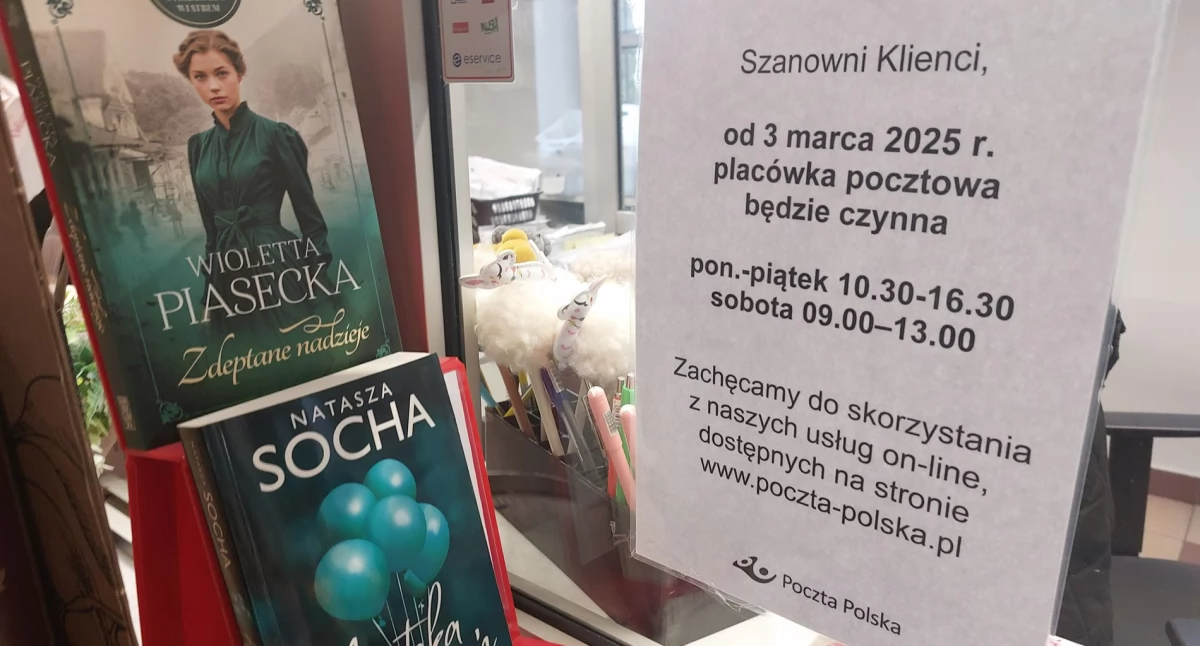 Rynek pracy, Zmiana godzin otwarcia Poczty Polskiej Starym Rynku Chojnicach - zdjęcie, fotografia