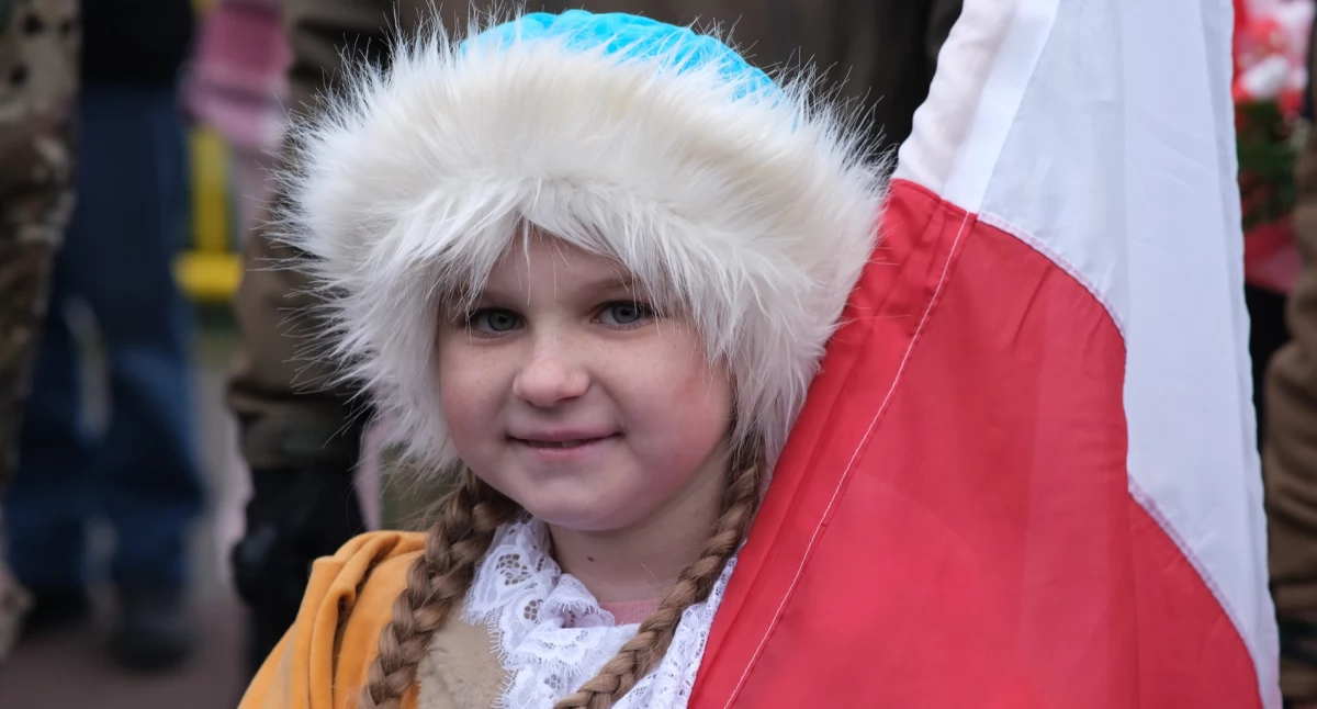 Wydarzenia publiczne, Święto Konstytucji folklorem bocianem głównej - zdjęcie, fotografia