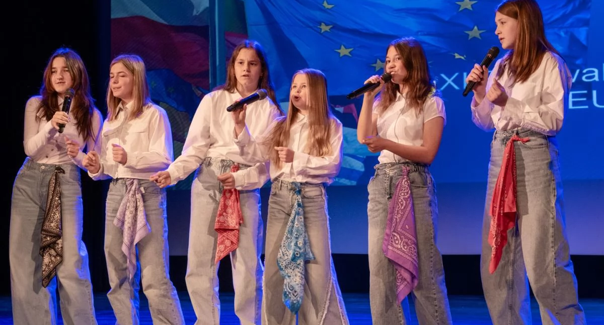 Muzyka, Wiktor zwycięzcą Grand Festiwalu Piosenki Obcojęzycznej „EURO SONG” Chojnice - zdjęcie, fotografia