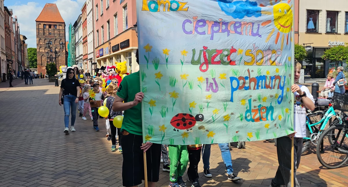 Wydarzenia publiczne, Nadzieja połączyła pokolenia Nadziei Fundacji Palium Chojnicach - zdjęcie, fotografia