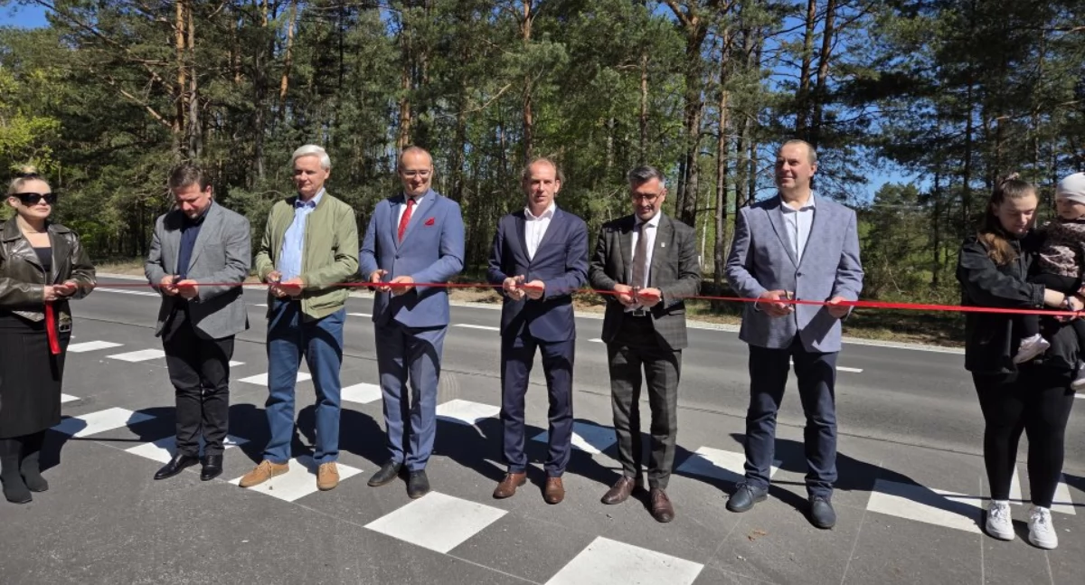 Informator powiatowy - wiadomości, Droga Czersk–Śliwice modernizacji standard kierowców pieszych rowerzystów - zdjęcie, fotografia