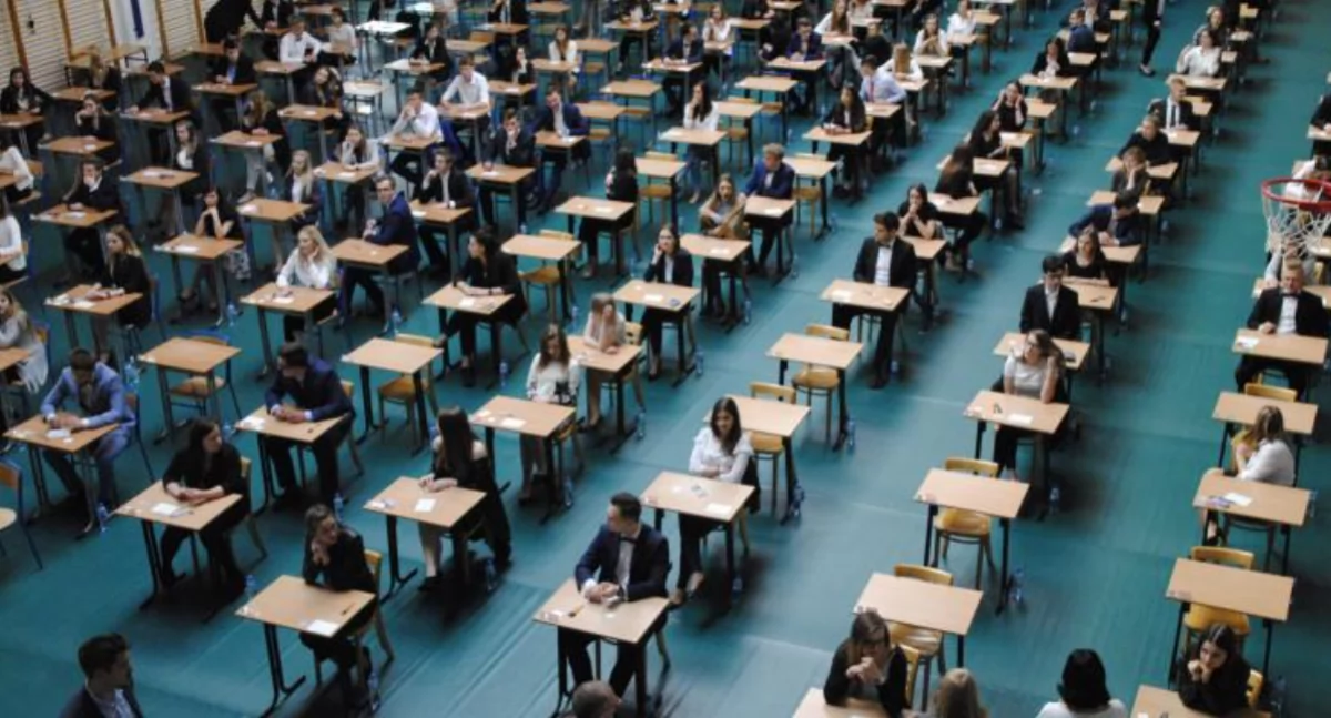 Edukacja, Matury liceach powiecie chojnickim człuchowskim język angielski topie matematyka nadal wyzwaniem - zdjęcie, fotografia