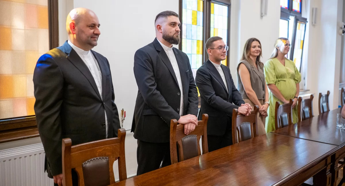 Edukacja, Powiększyło grono nauczycieli mianowanych szkołach ponadpodstawowych - zdjęcie, fotografia