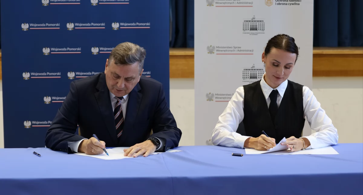 Podpisanie umowy na dotację/fot. UM Człuchów