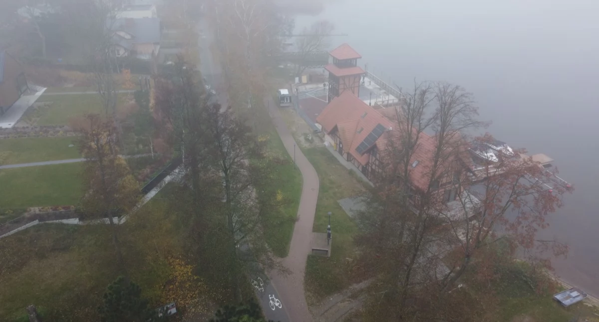 Pogoda w regionie, ostrzegało przed mgłą teraz chłodny wietrzny weekend powiecie chojnickim - zdjęcie, fotografia