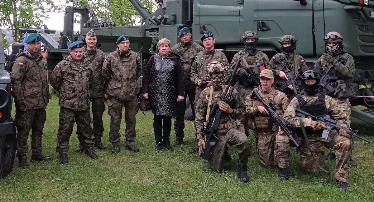 Edukacja, Wojskowe Centrum Rekrutacji Człuchowie zaprasza ostatni nabór - zdjęcie, fotografia