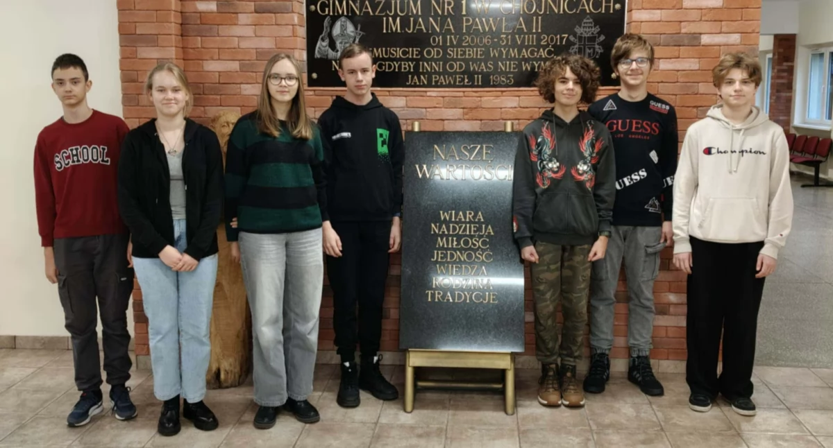 Edukacja, Kacper Szczodrowski Jakub Zabłocki uczniowie sukcesami konkursach kuratoryjnych - zdjęcie, fotografia