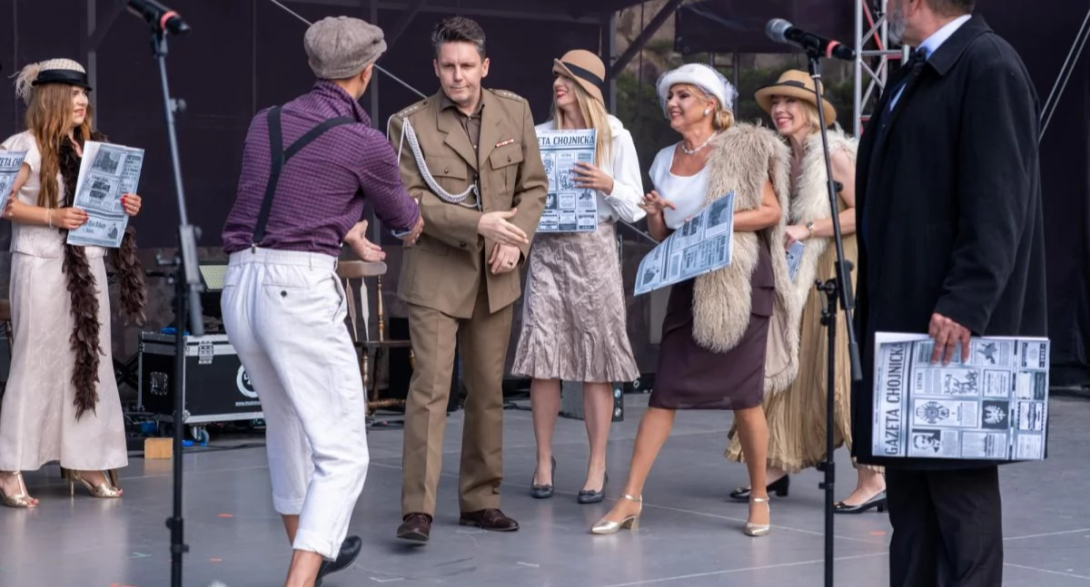 Teatr, Projekt zaprasza premierę spektaklu „Ziemia pamięta Opowieść Chojnicach” - zdjęcie, fotografia