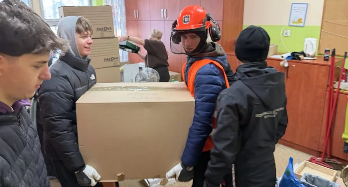 Inwestycje i remonty, Rozbiórka tańsza zakładano Miasto rozpoczyna inwestycję społeczną - zdjęcie, fotografia