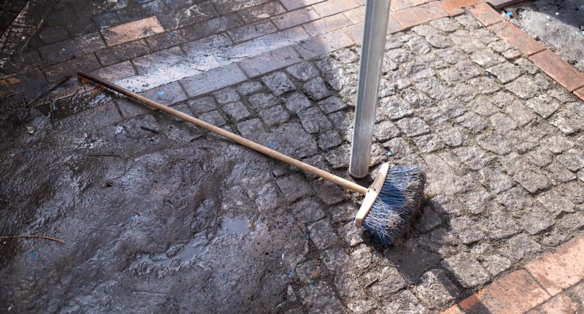 Wydatki publiczne, Pozimowe porządki Chojnicach włączą także osadzeni aresztu - zdjęcie, fotografia