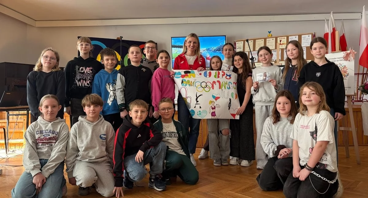 Edukacja, Uczniowie Chojnicach spotkali mistrzynię olimpijską Małgorzatę Hołub Kowalik - zdjęcie, fotografia