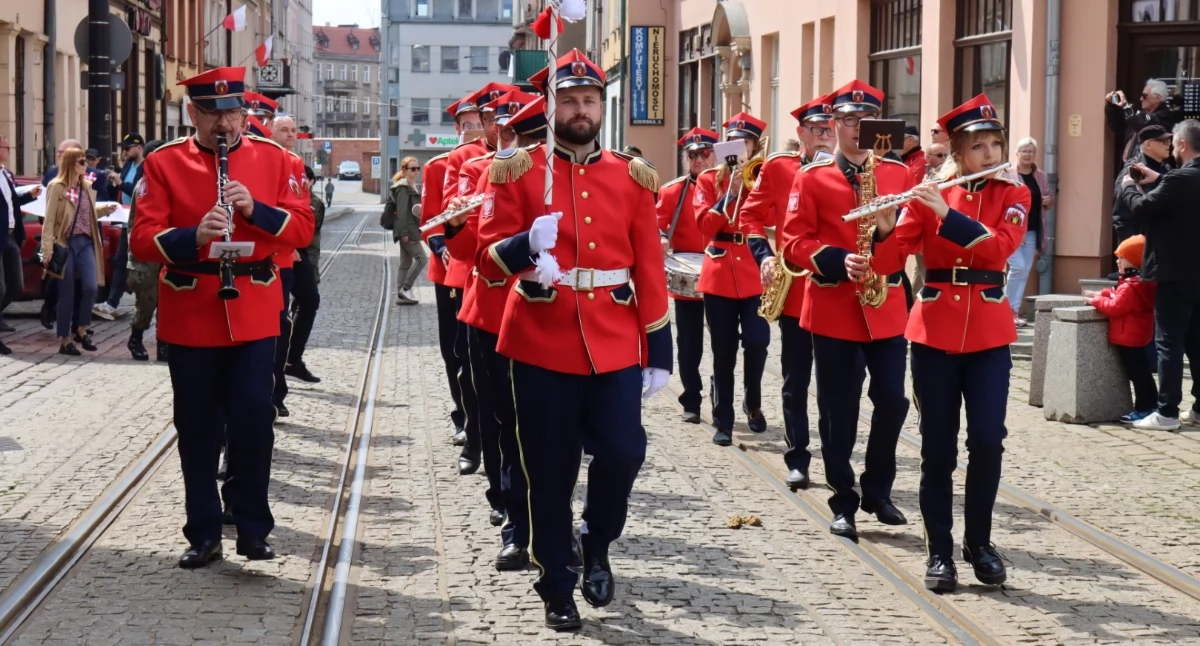 Wydarzenia publiczne, Gratka miłośników orkiestr dętych Święto folkloru Chojnicach Konkurs koncert finałowy - zdjęcie, fotografia
