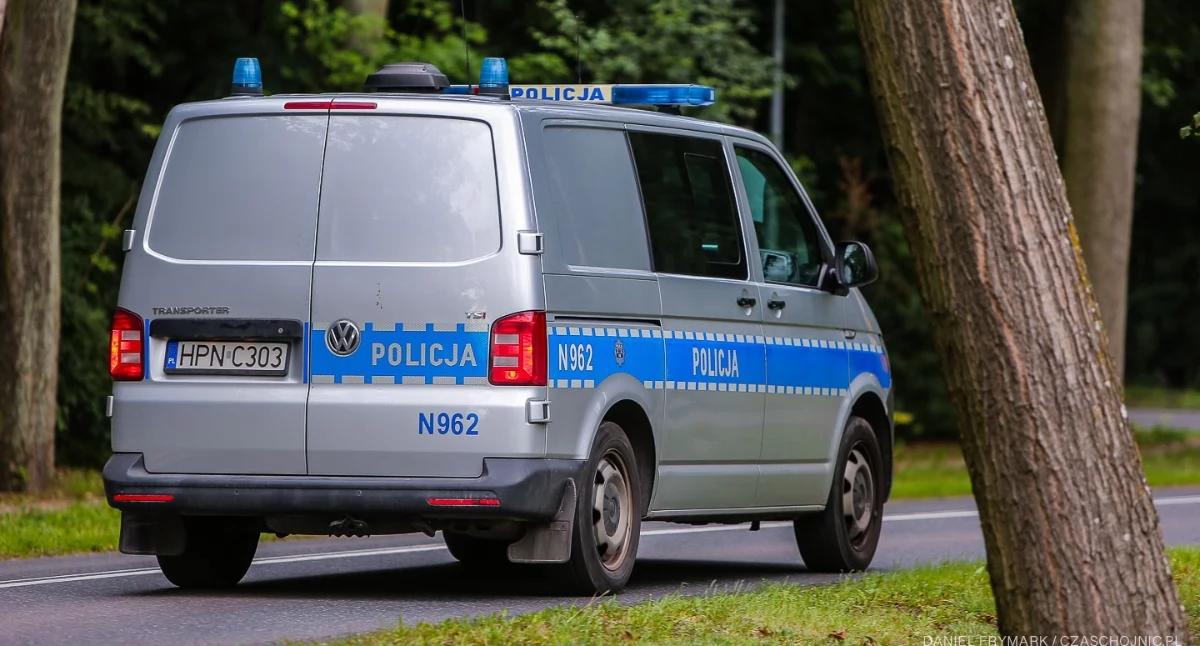 Kronika policyjna, Uciekał przez policyjnym pościgu aucie narkotyki cudze tablice - zdjęcie, fotografia
