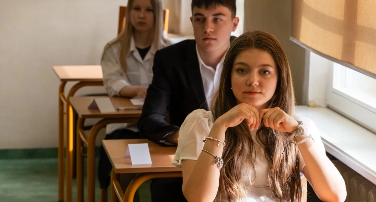 Edukacja, Ósmoklasiści Chojnic rozpoczęli egzaminy Dziś język polski - zdjęcie, fotografia