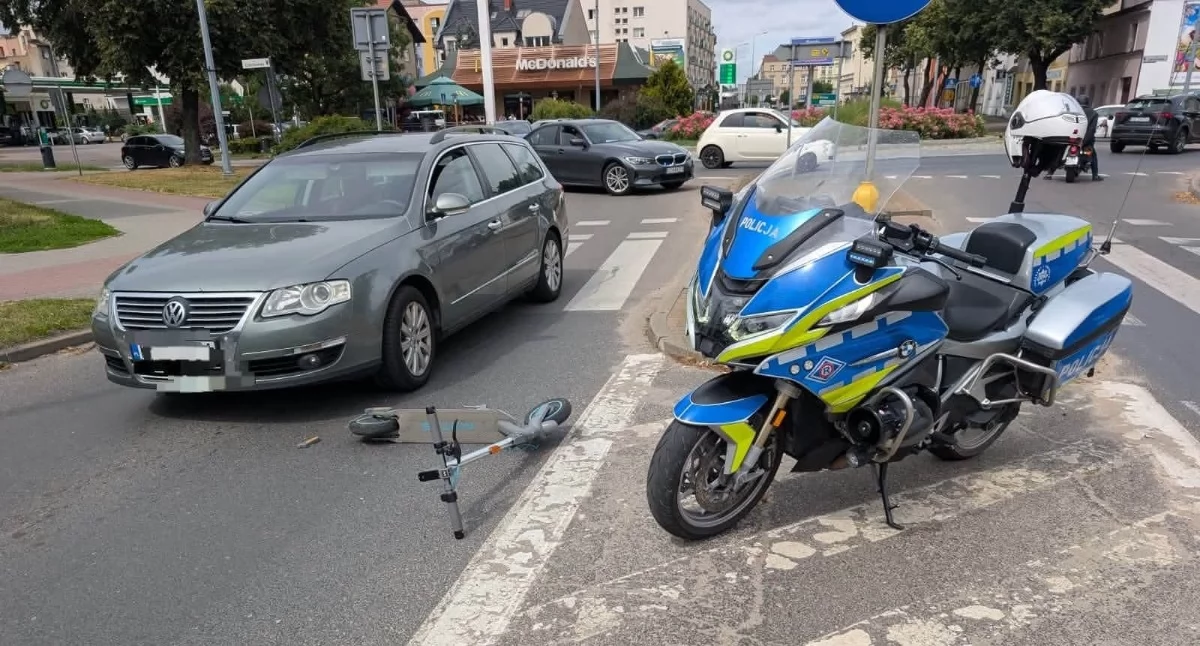 Wypadek, Wypadek Chojnicach latka hulajnodze wjechała prosto passata AKTUALIZACJA - zdjęcie, fotografia