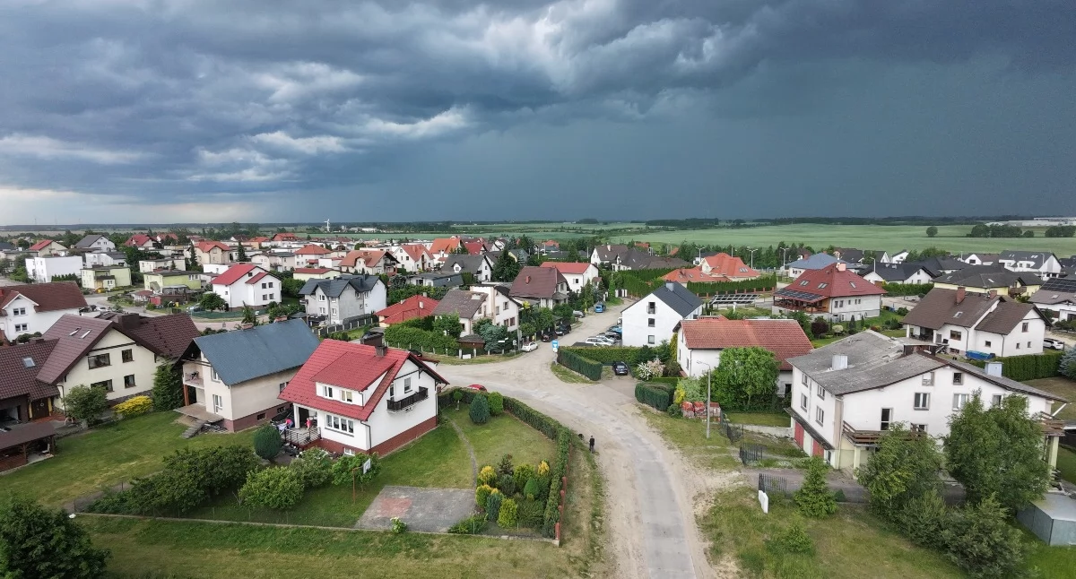 Pogoda w regionie, Pogoda powiecie chojnickim gwałtownie zmieni Opady deszczu silny wiatr - zdjęcie, fotografia
