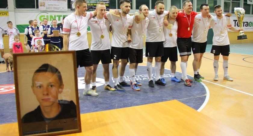 Drużyna BootTime Produkcja Łodzi wygrała w finale po karnych z Termowentem