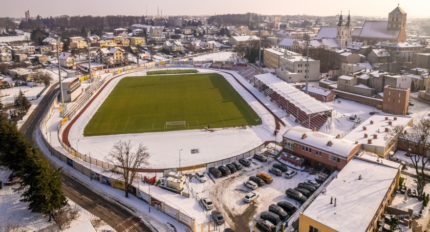 Murawa na stadionie przy ulicy Mickiewicza. fot. Daniel Frymark