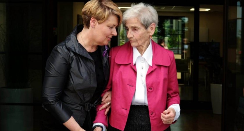 Barbara Stachowicz wspólnie z prezes TPH Małgorzatą Kaczmarek podczas otwarcia Hospicjum Aniołowo.