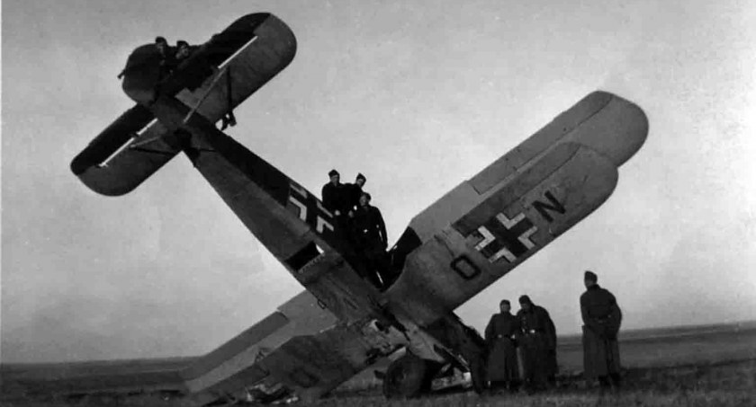 Historia regionu, tropie samolotu zestrzelonego Lichnowach - zdjęcie, fotografia