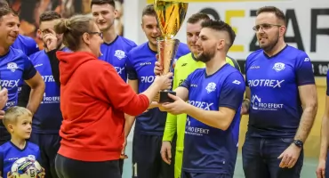 Pro Efekt Piotrex wygrywa Chojnicką Ligię Halową (FOTO) 