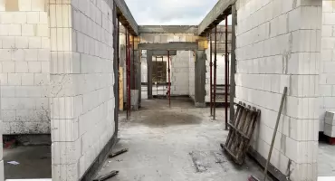Trwa budowa Centrum Opiekuńczo-Mieszkalnego w Człuchowie. Jak mocno zaawansowane są prace?