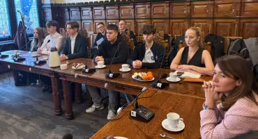 Nowi radni, budżet i pomysły młodych. Podsumowanie VI sesji Młodzieżowej Rady Miejskiej w Chojnicach