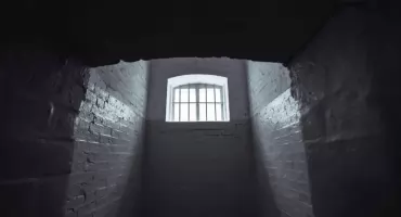 Zakład Karny w Czarnem bohaterem serialu Netflixa. Premiera w tym roku