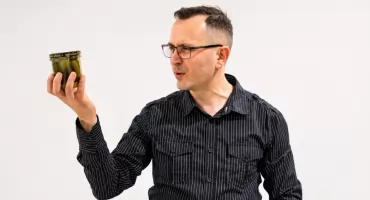 Kiszone ogórki przyczyną rodzinnej wojny. Spektakl w Brusach