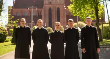 Święcenia prezbiteratu w pelplińskiej katedrze. Paweł Ginter z Nieżychowic przyjmie sakrament kapłaństwa