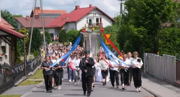 Publiczne wyznanie wiary i przystrojone domy. Tak Rychnowy świętowały Boże Ciało