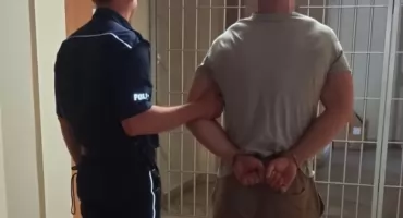 Zamiast wolności cela w Czarnem. Policjanci rozliczyli poszukiwanych z zaległych wyroków