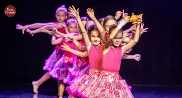 Taniec w Chojnicach na zakończenie sezonu. Gala w Chojnickim Centrum Kultury pełna emocji i wyróżnień