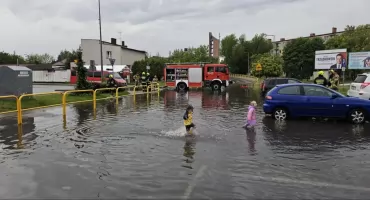 Urzędnicy włożą szklany rękaw pod ulicę Jana Pawła II. To koniec z zalewaniem?