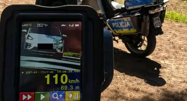 Jechała Kią 110 km/h. Surowy mandat dla mieszkanki gminy Chojnice