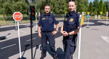 Straż Miejska w Chojnicach prezentuje Mobilne Miasteczko Rowerowe podczas Dni Chojnic